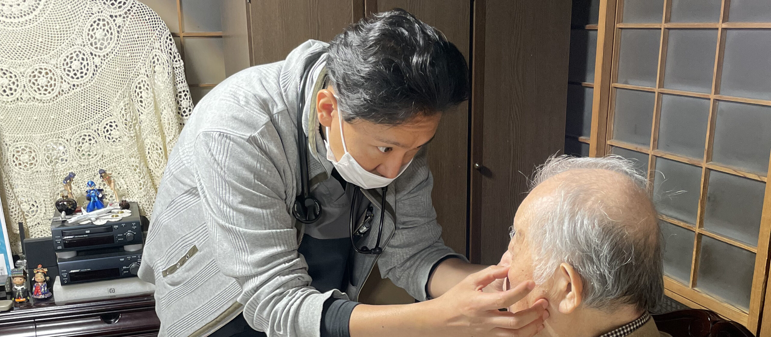 黒木医師・診療の様子
